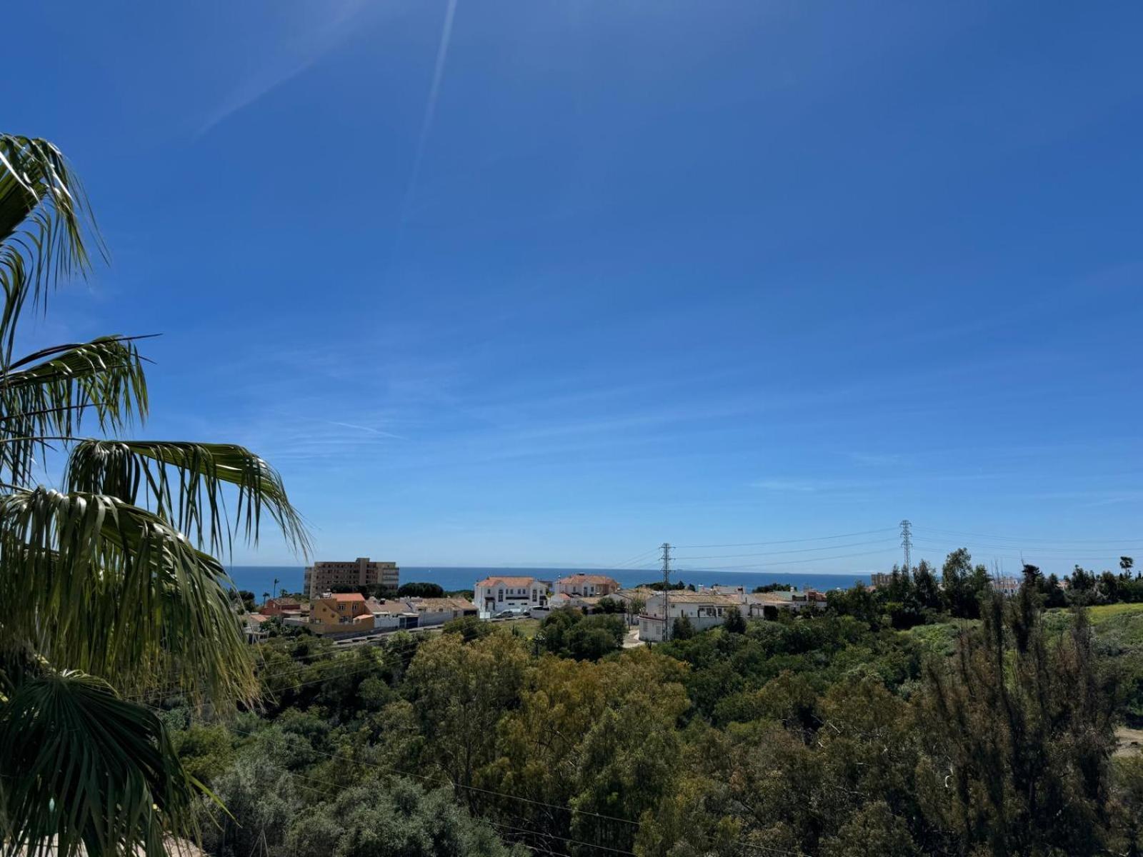 Sea View Apartment *